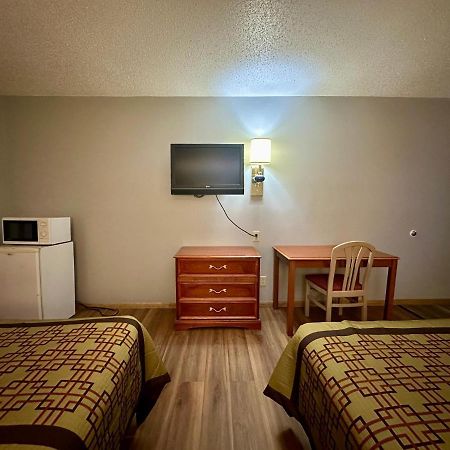 Thunderbird Motor Inn 배러부 외부 사진